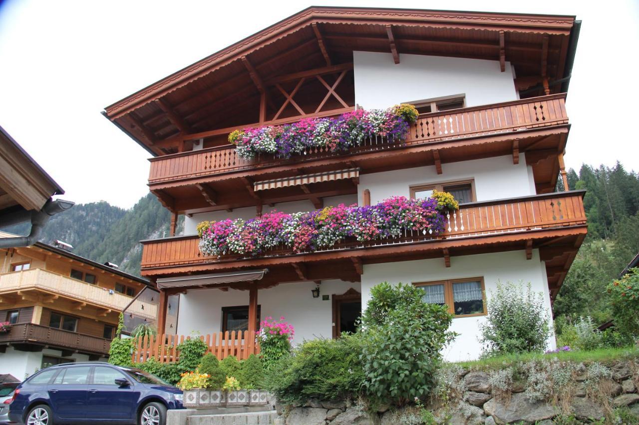 Pension Schwemberger Ohne Fruehstueck Mayrhofen Eksteriør billede