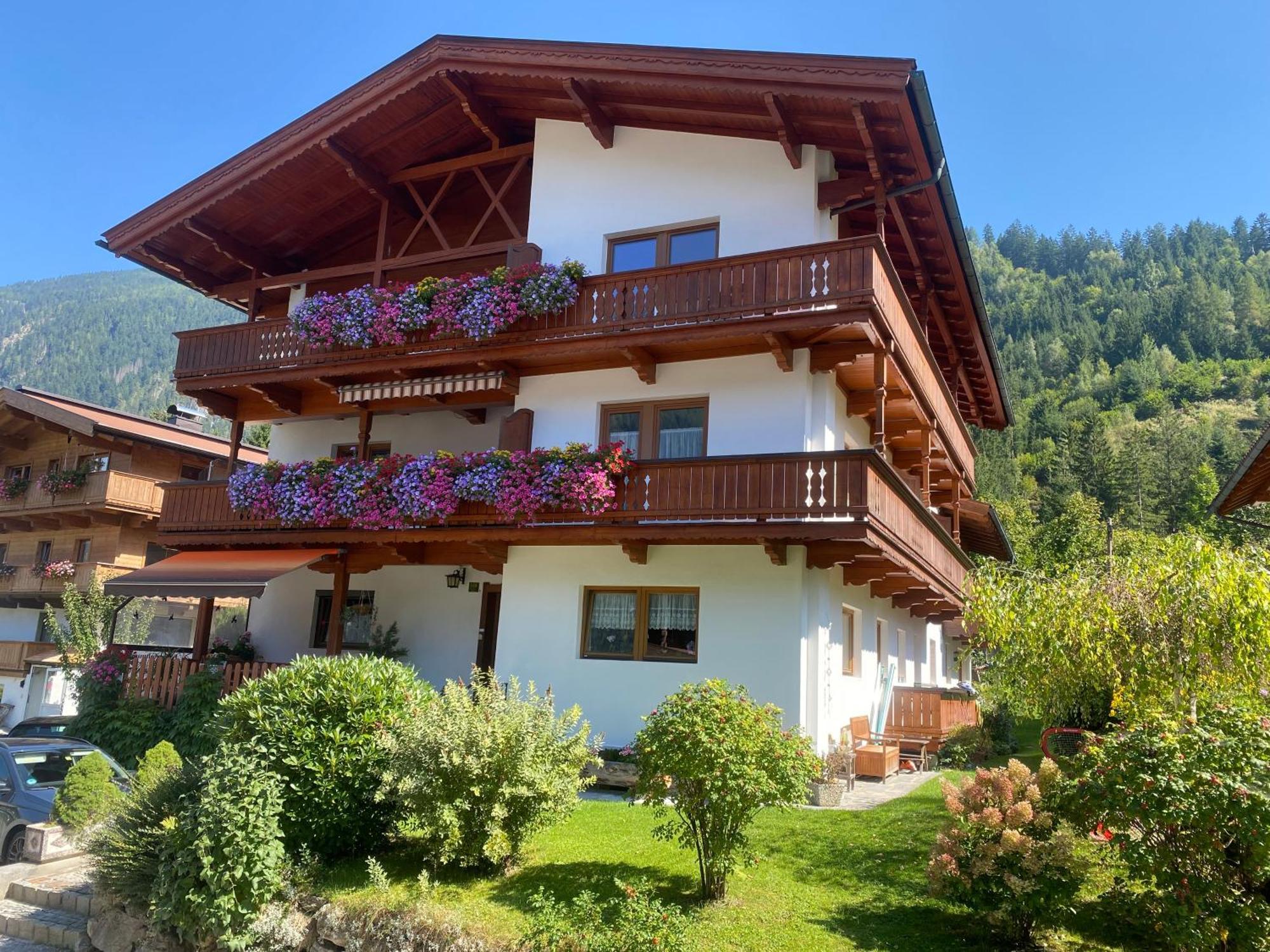 Pension Schwemberger Ohne Fruehstueck Mayrhofen Eksteriør billede